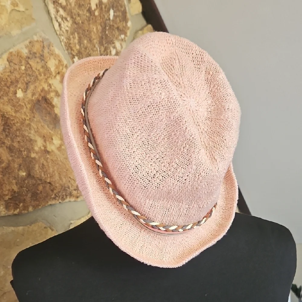 N/A chic pink